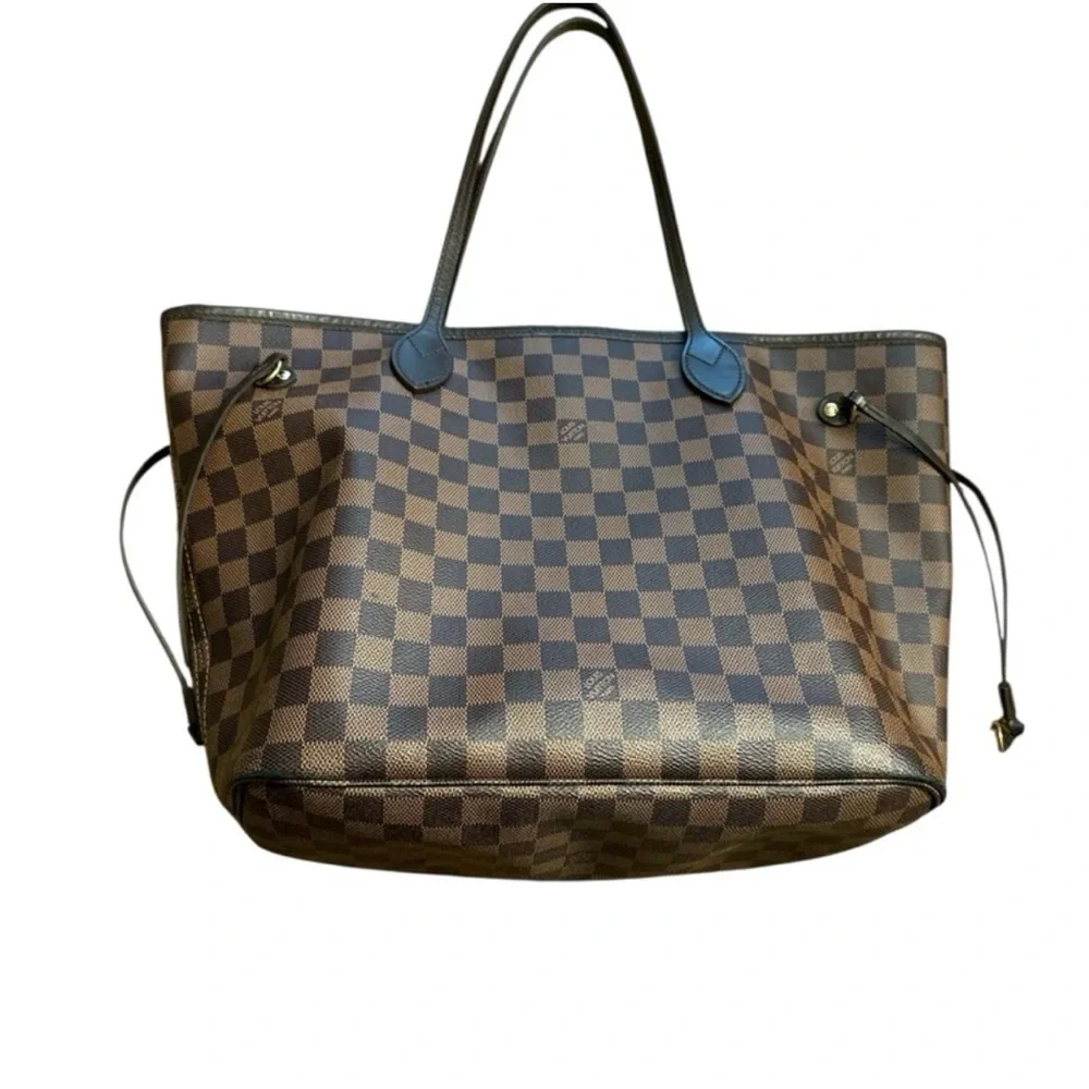 Louis Vuitton Iconic Neverfull MM - Picture 3 of 10